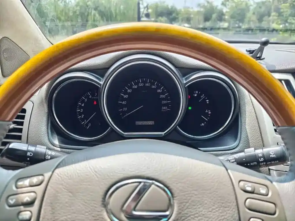 Lexus RX Classic — миниатюра 4