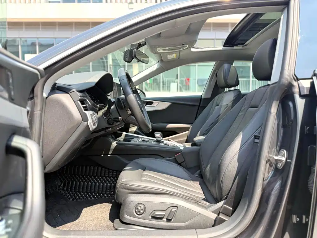 Audi A5 (Import) — миниатюра 5