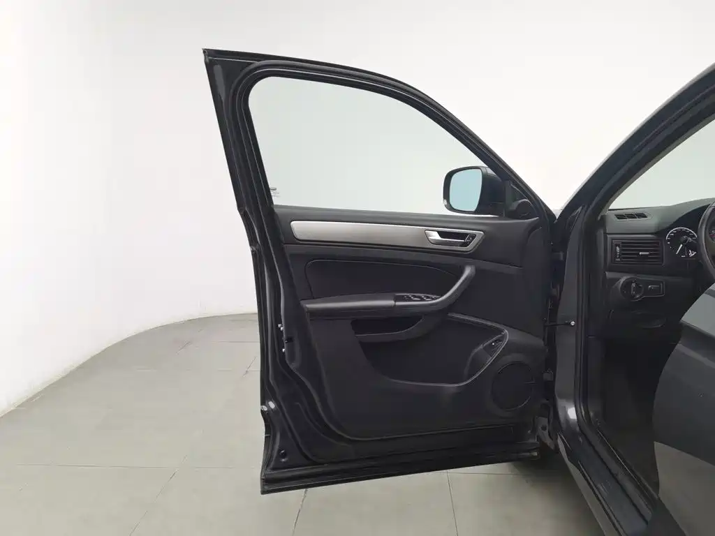 Qoros Qoros 5 — миниатюра 8