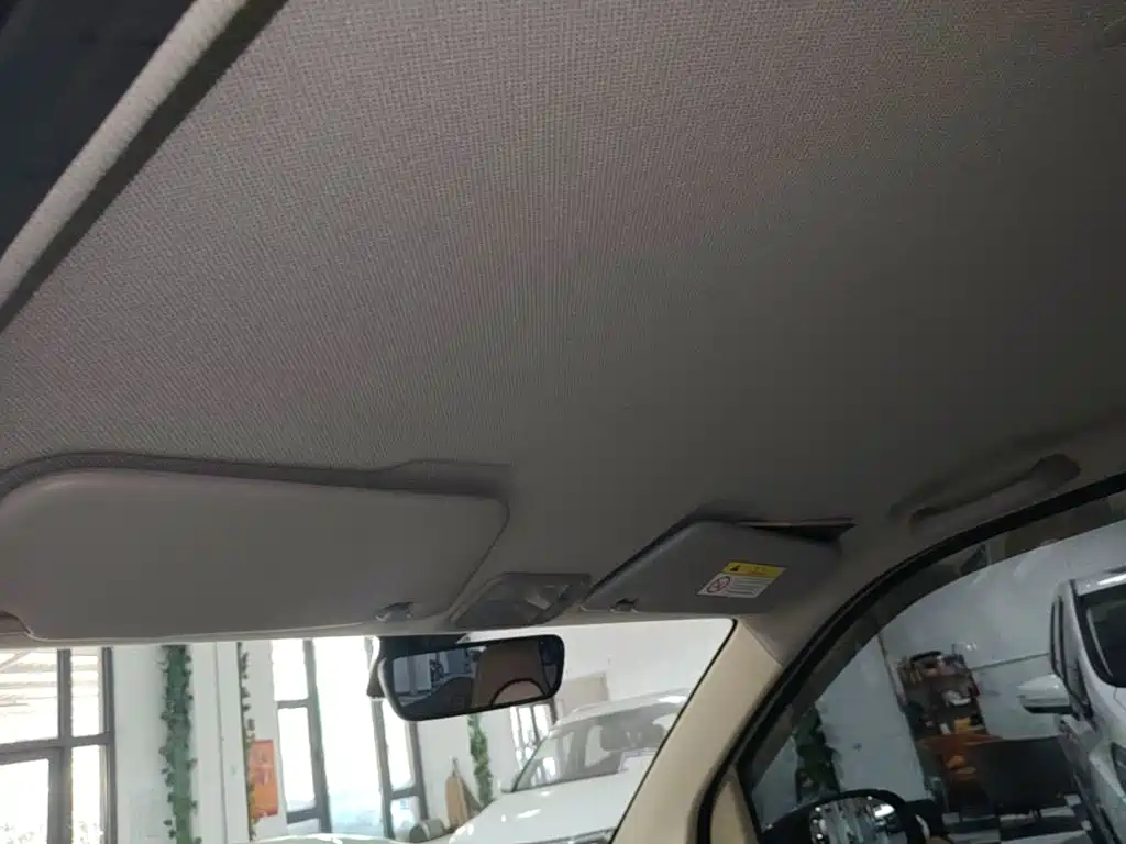 Wuling MINIEV — миниатюра 18