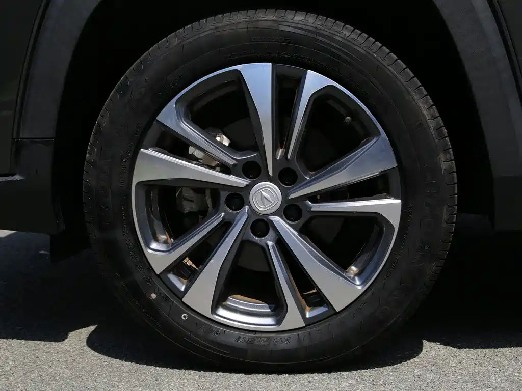 Changan CS35PLUS — миниатюра 14