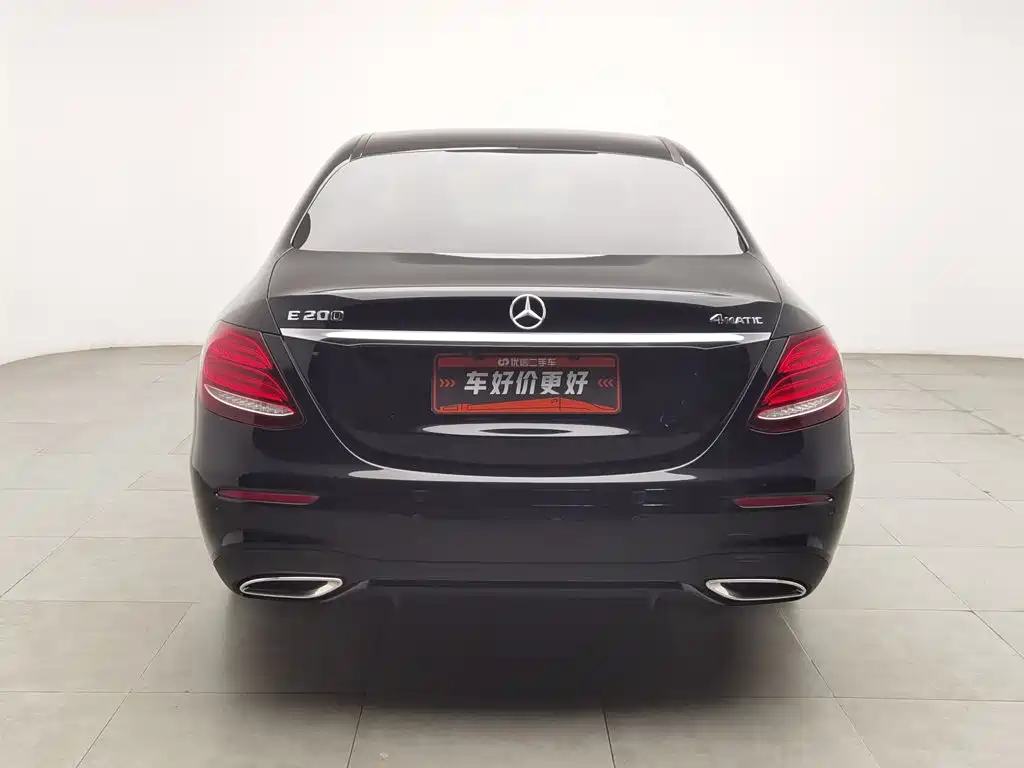 Mercedes-Benz E-Class — миниатюра 4