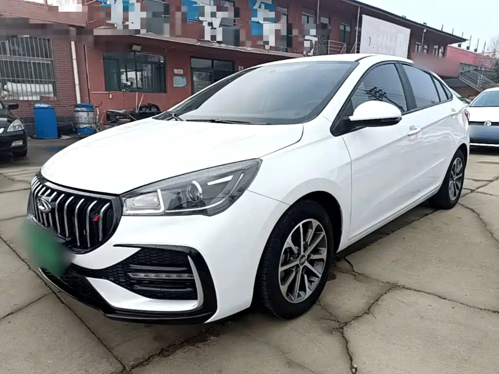 Chery Arrizo 5
