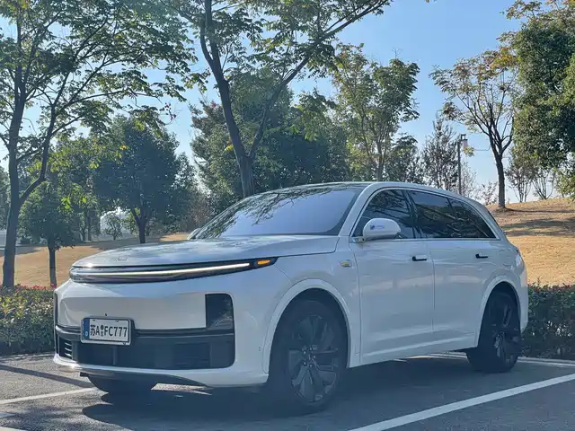 Li Auto IDEAL L7 2023