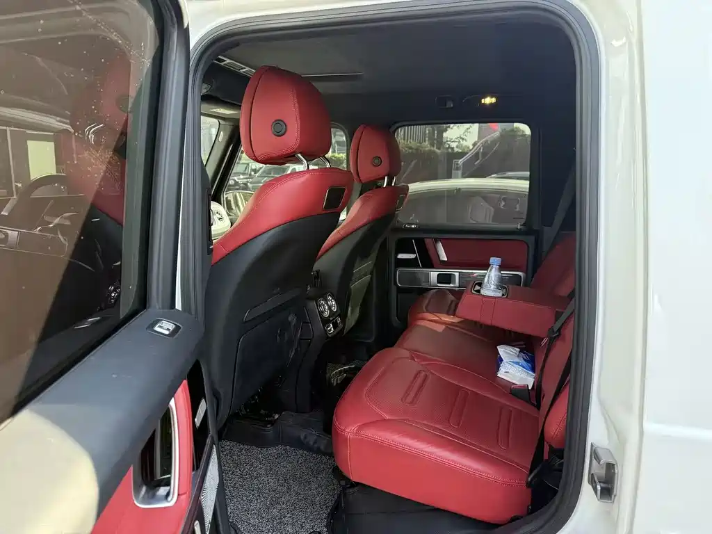 Mercedes-Benz G-Class — миниатюра 6