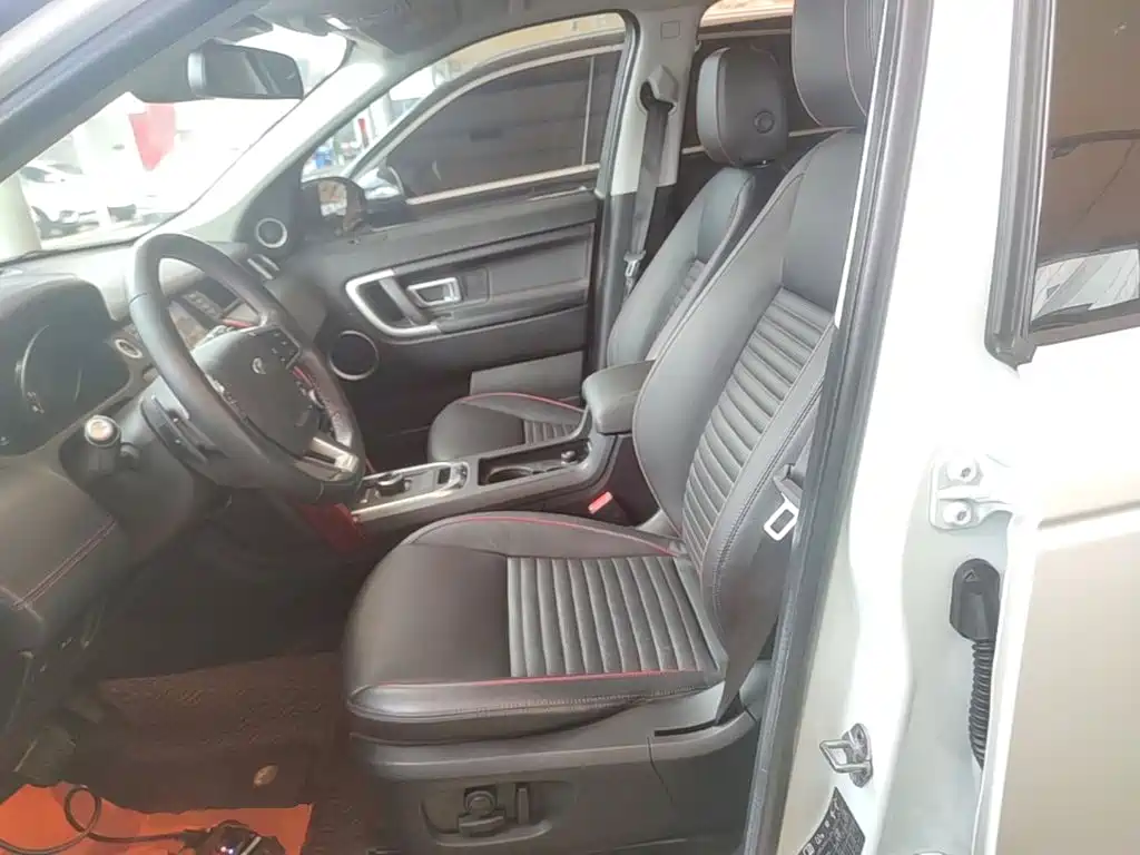 Land Rover Discovery Sport — миниатюра 15