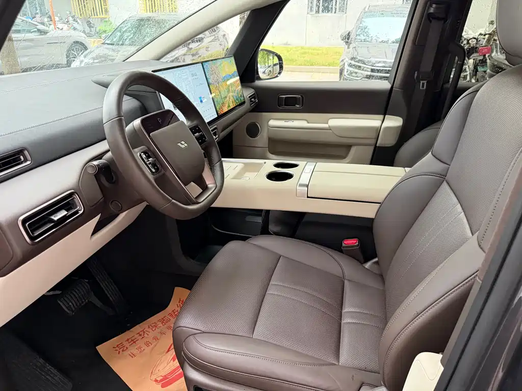 Li Auto Li MEGA — миниатюра 4