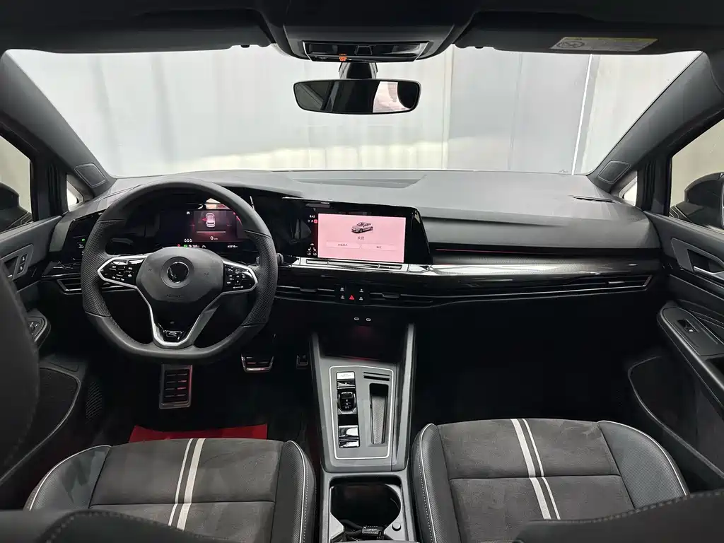 Volkswagen Golf — миниатюра 14