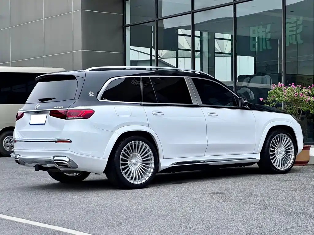 Mercedes-Benz GLS — миниатюра 9