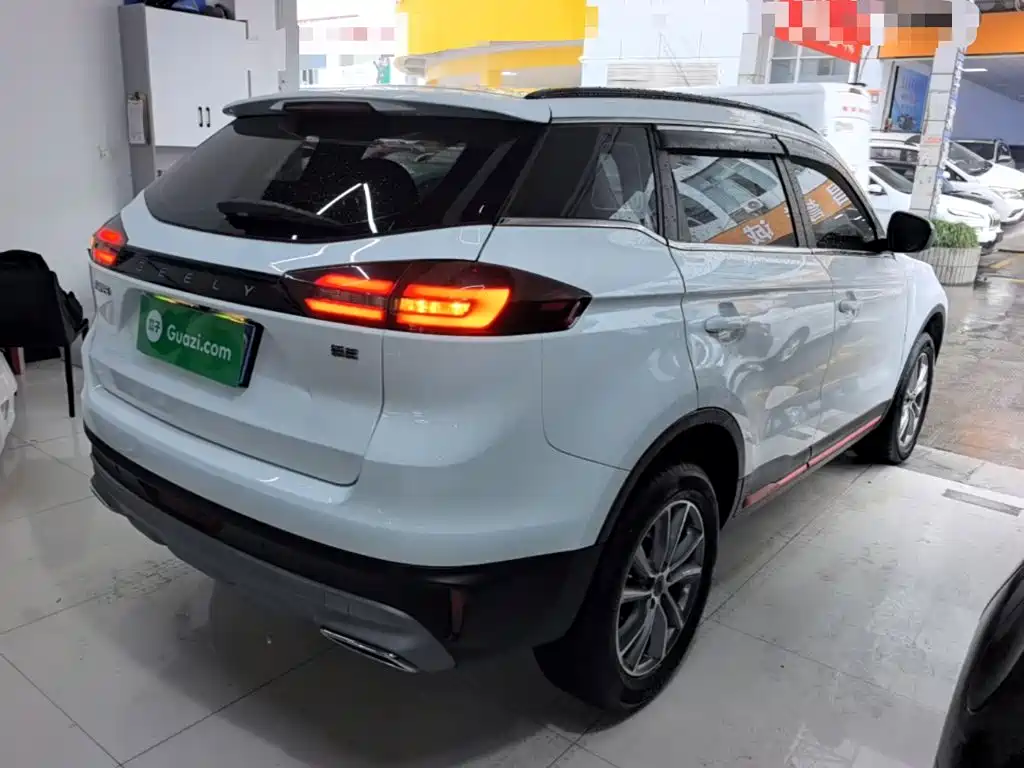 Geely Boyue — миниатюра 7