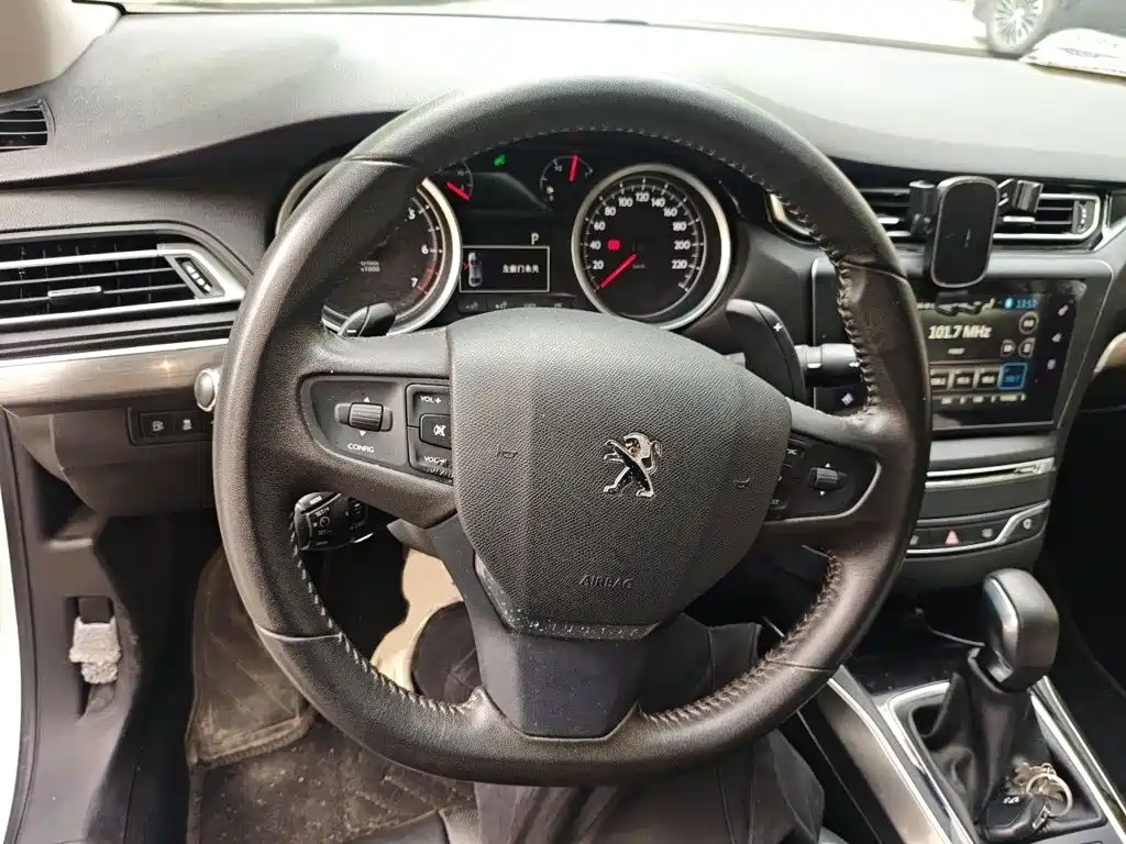 Peugeot 408 — миниатюра 3
