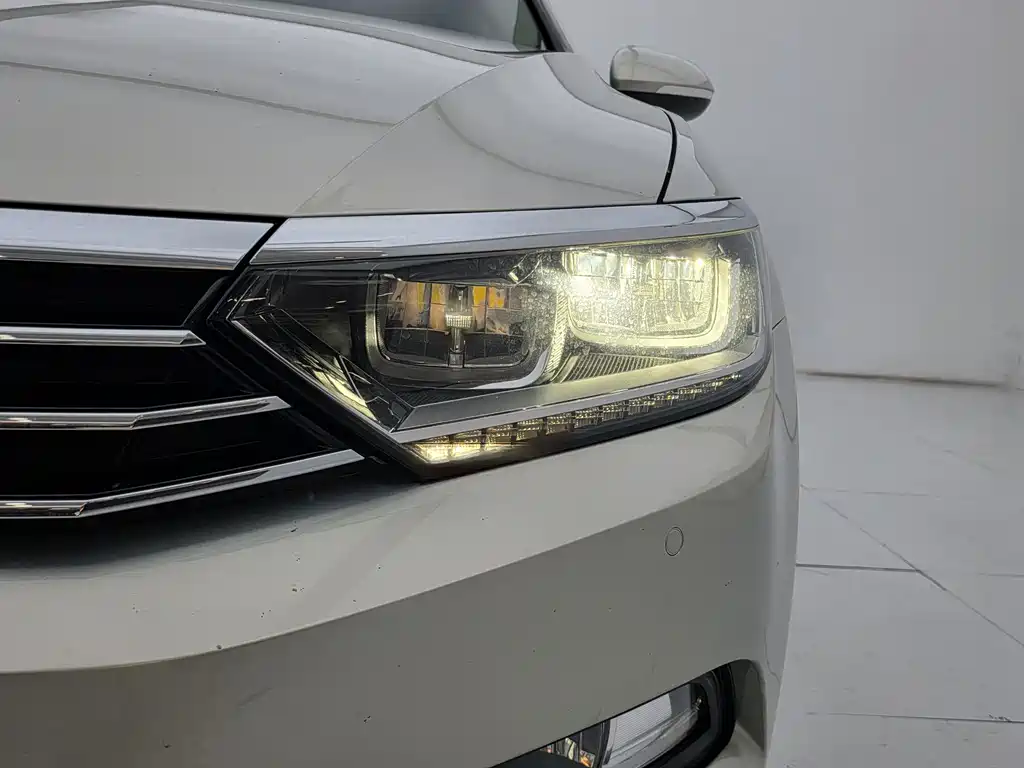Volkswagen Magotan — миниатюра 18