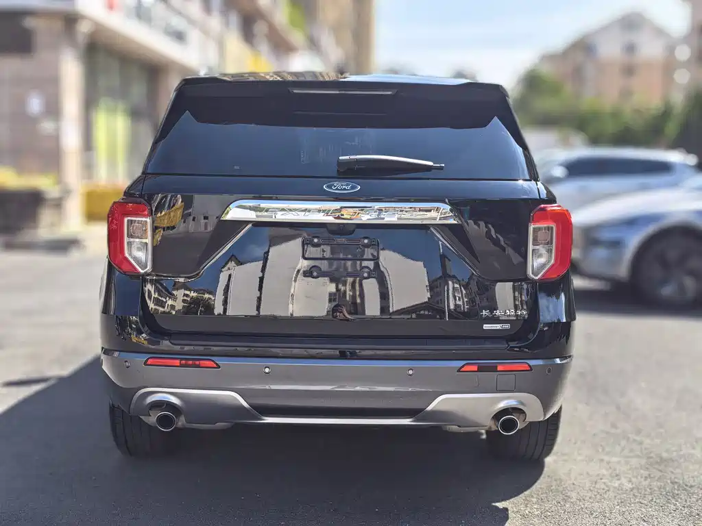 Ford Explorer — миниатюра 9