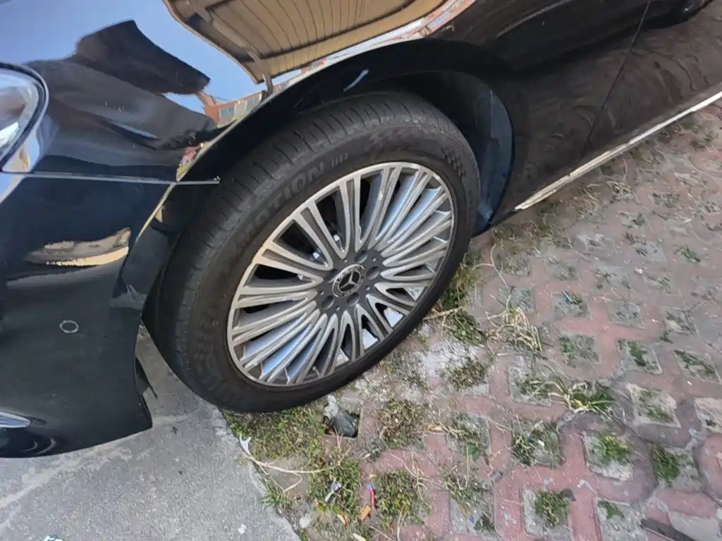 Mercedes-Benz E-Class — миниатюра 23