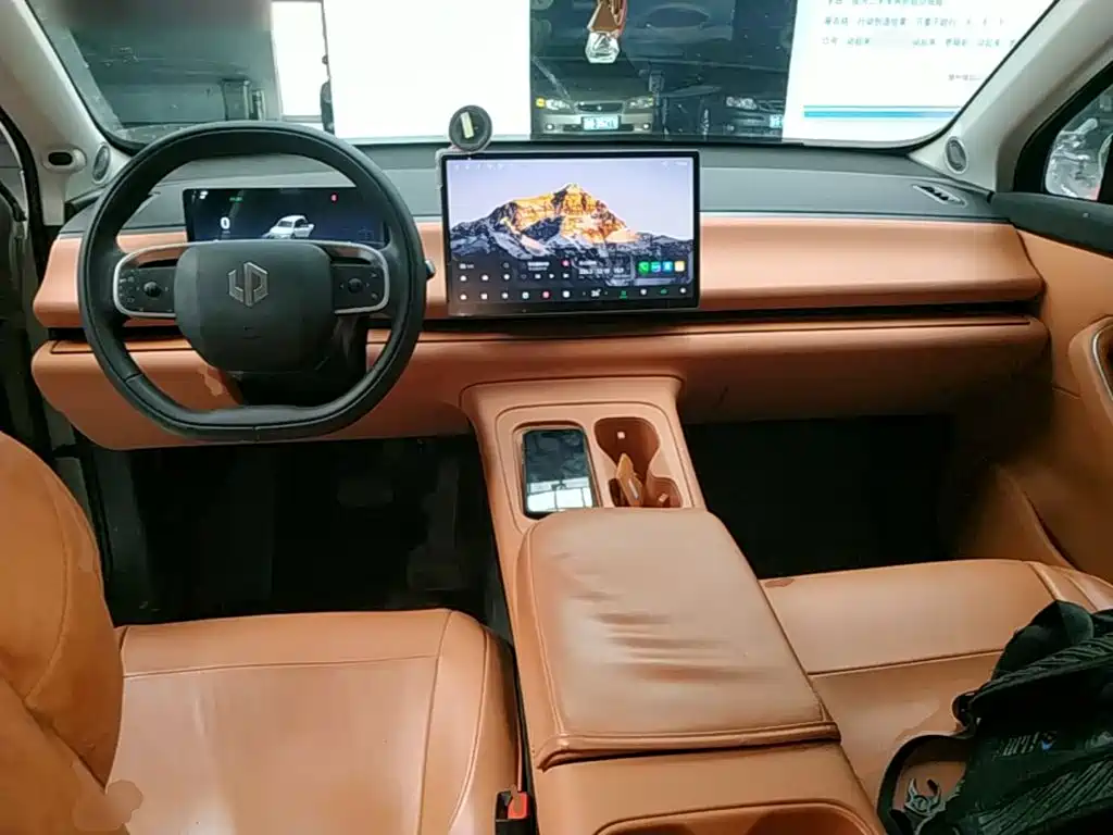 Leapmotor Leapmotor C10 — миниатюра 10