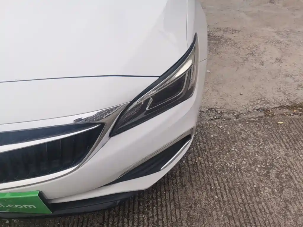 Buick Verano — миниатюра 24