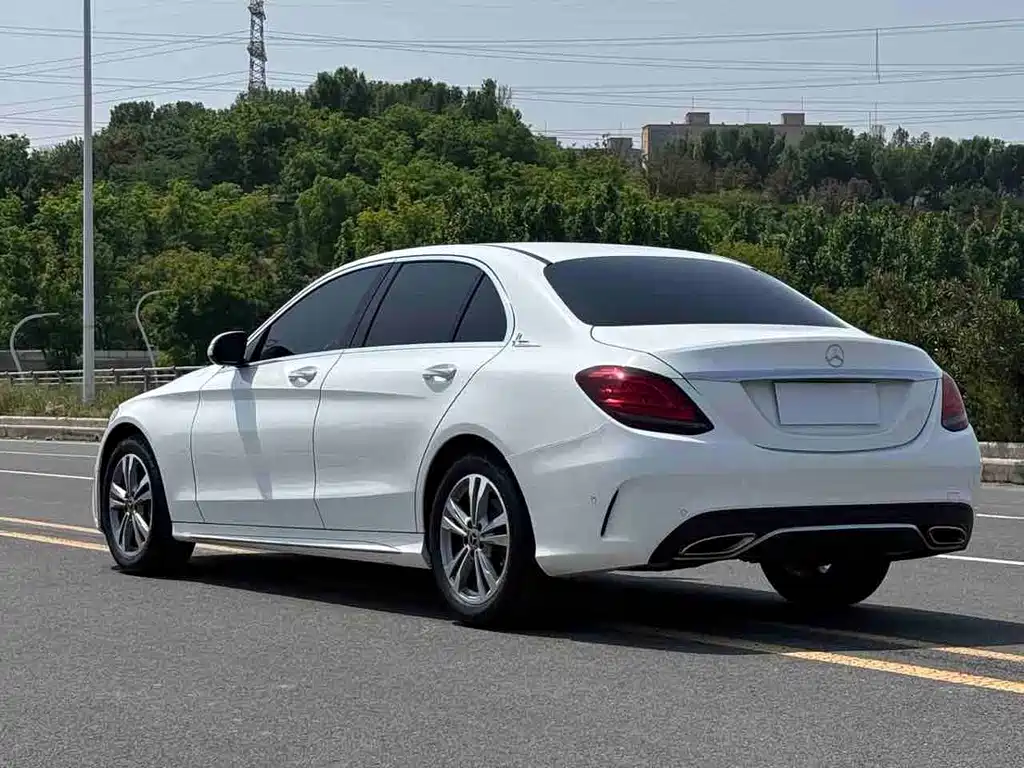 Mercedes-Benz C-Class — миниатюра 19
