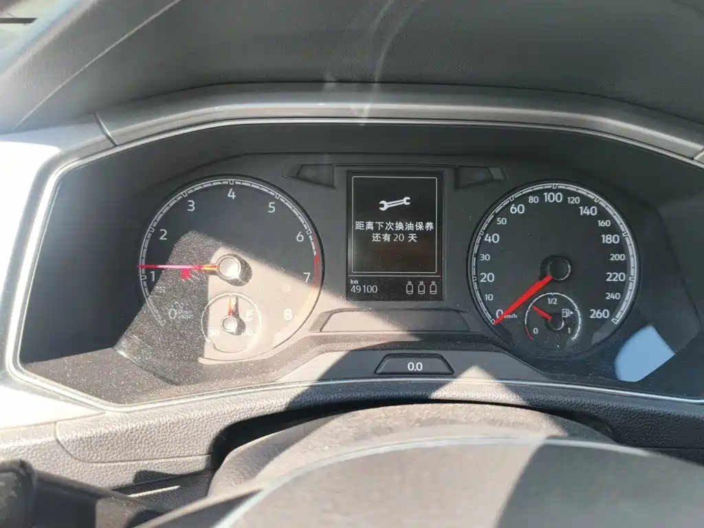 Volkswagen T-Roc — миниатюра 12