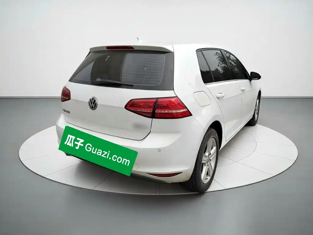 Volkswagen Golf — миниатюра 4