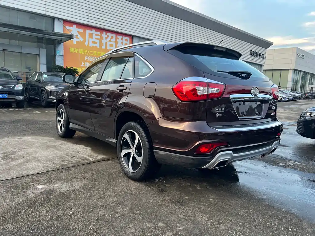 BYD S7 2015 2.0T AT Luxury