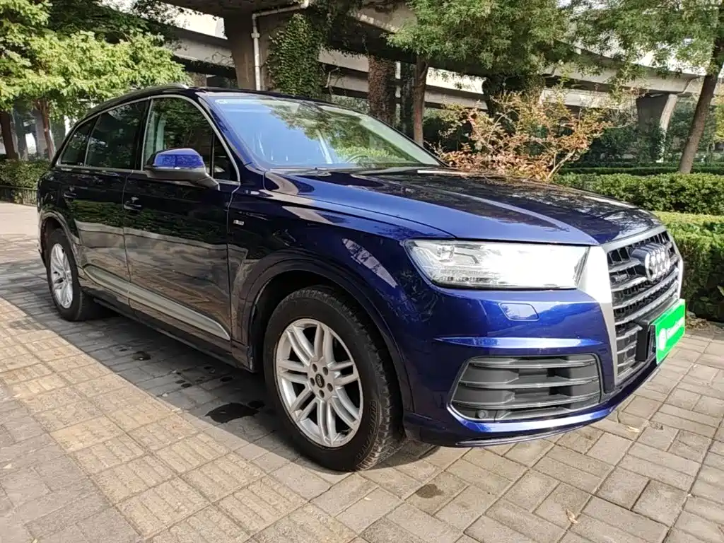 Audi Q7 — миниатюра 4