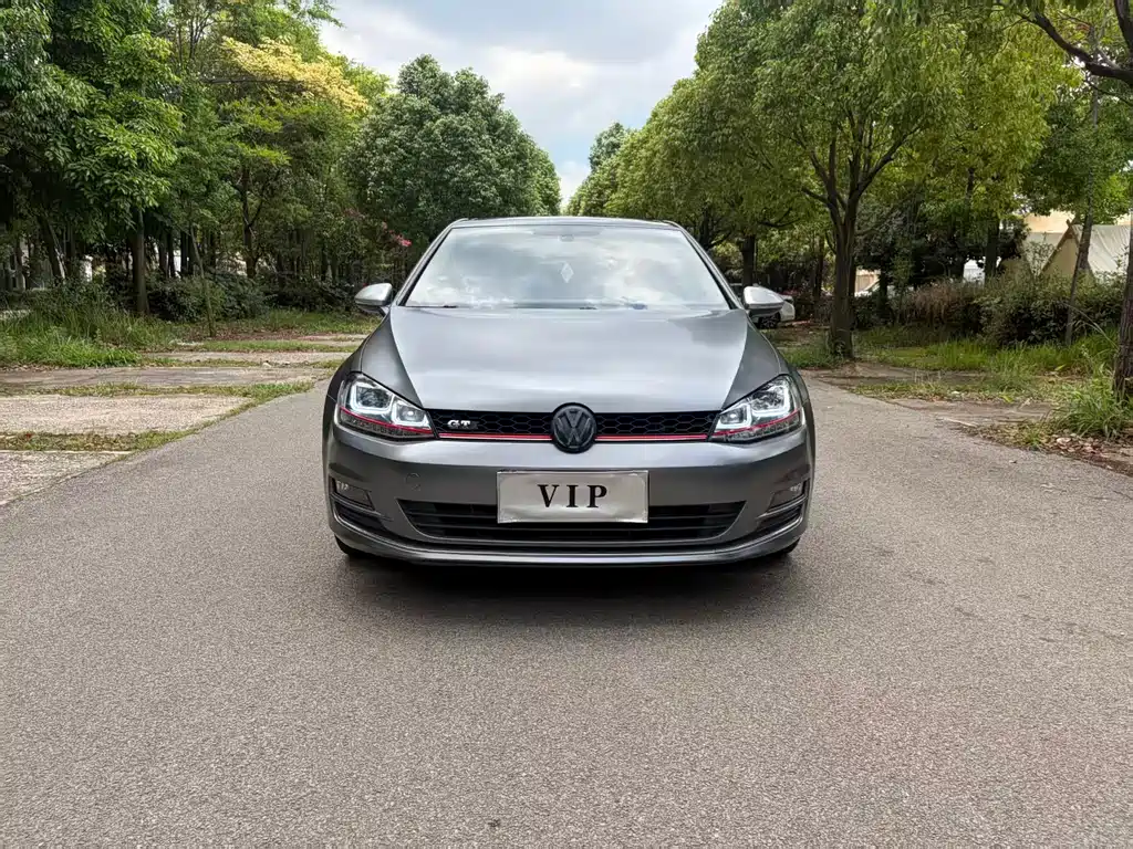 Купить Volkswagen Golf
