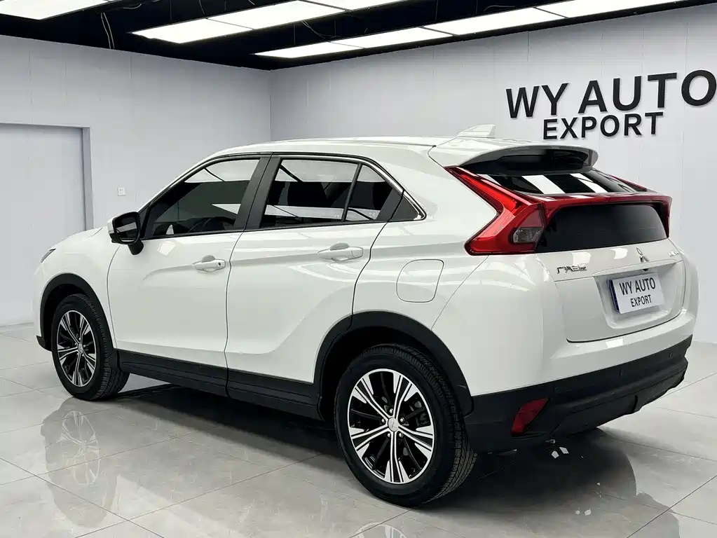 Mitsubishi Eclipse Cross — миниатюра 6