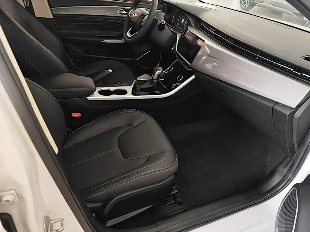 Chery Arrizo 5 — миниатюра 25