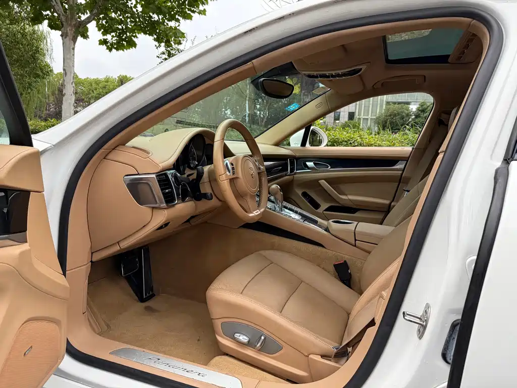 Porsche Panamera — миниатюра 7