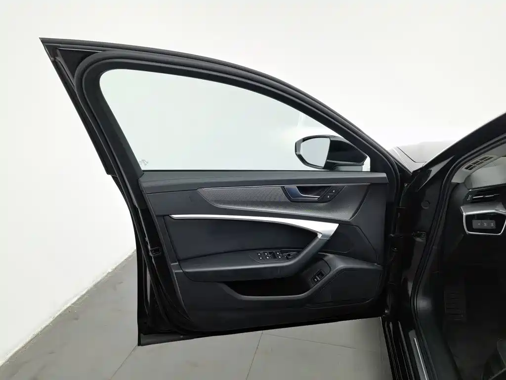 Audi A6L — миниатюра 8