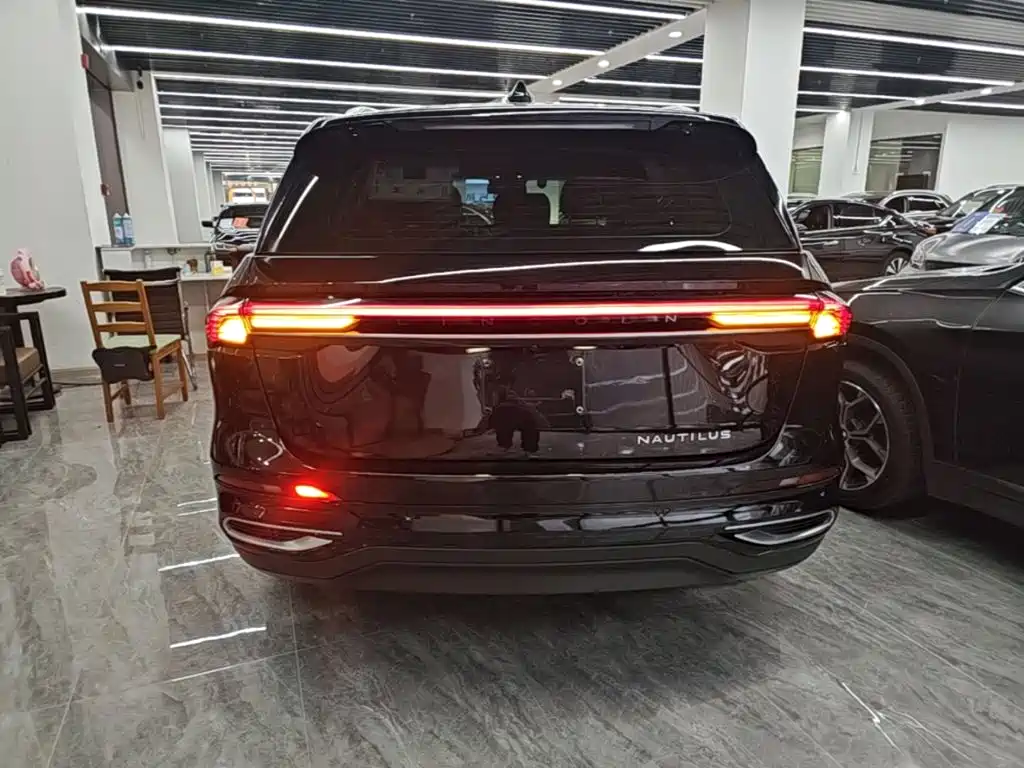 Lincoln Nautilus — миниатюра 6