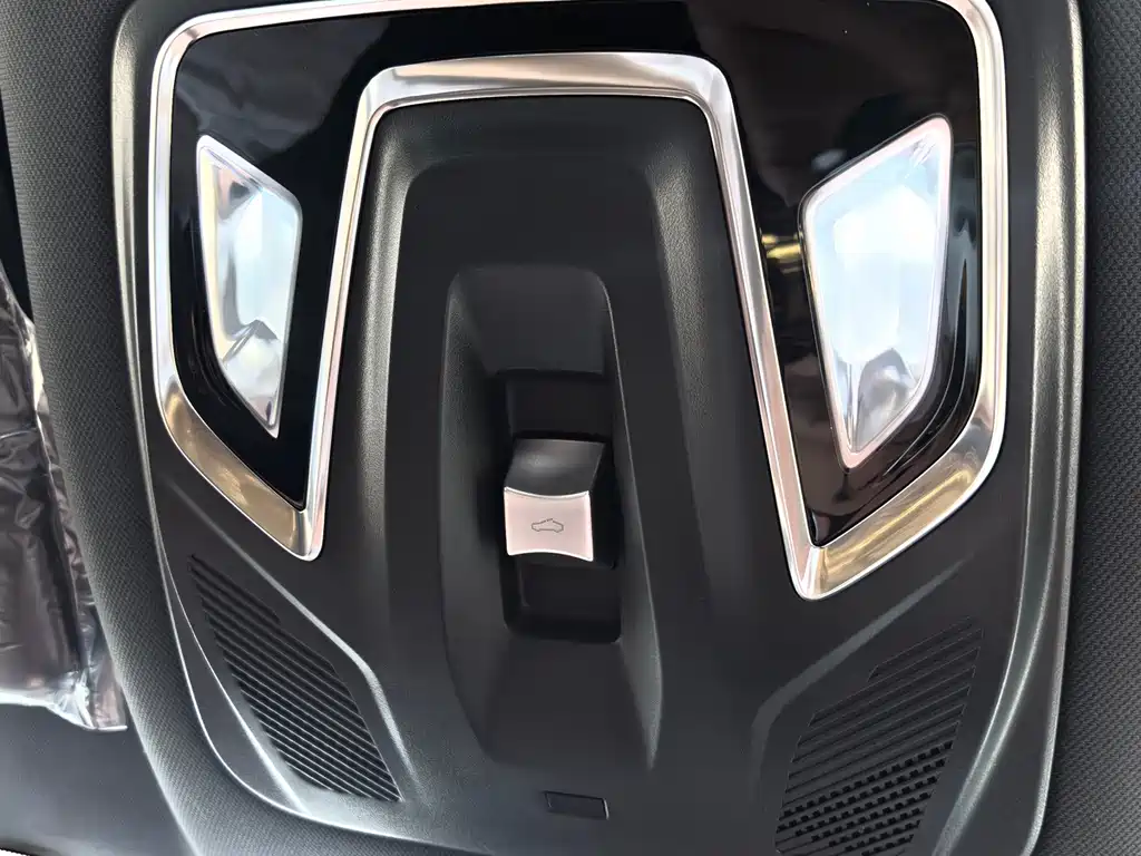 Changan UNI-Z — миниатюра 16