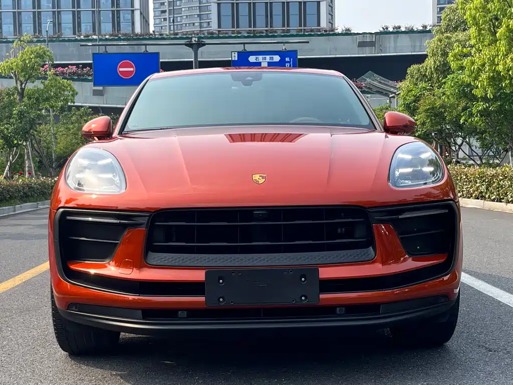 Porsche Macan — миниатюра 2