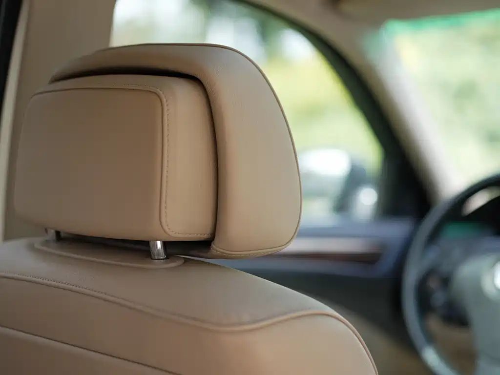 BMW 5 Series — миниатюра 55