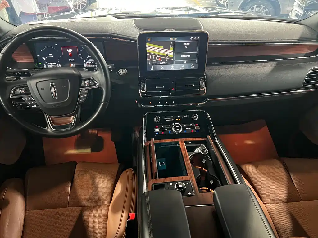 Lincoln Navigator — миниатюра 6