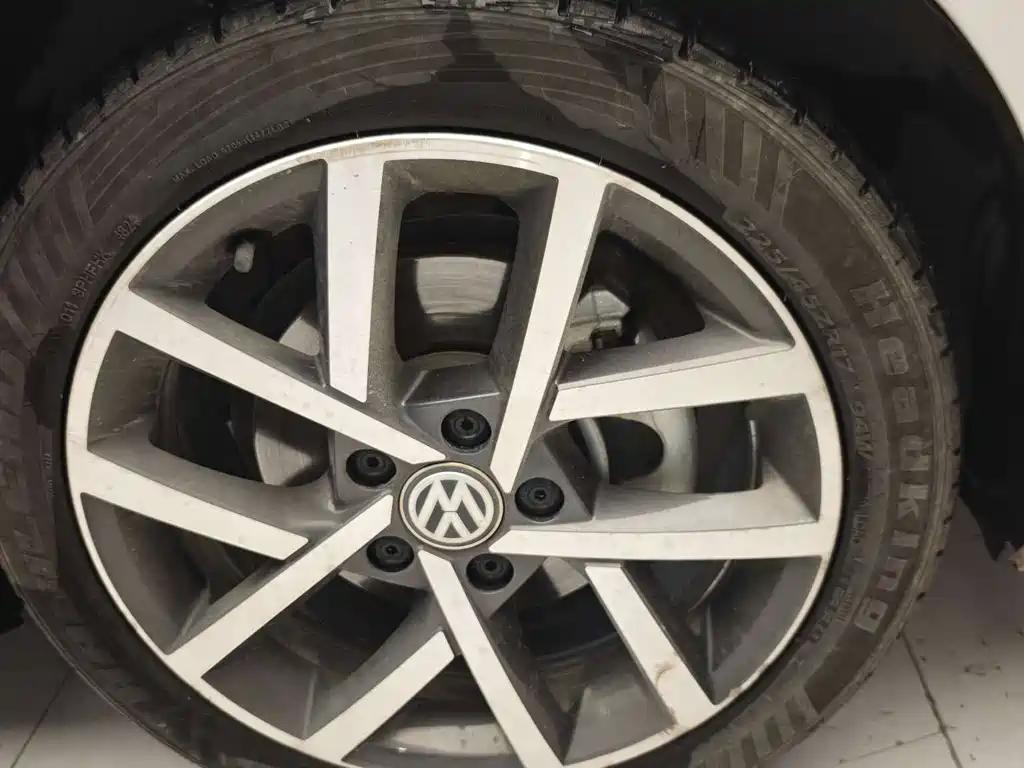 Volkswagen Golf — миниатюра 14