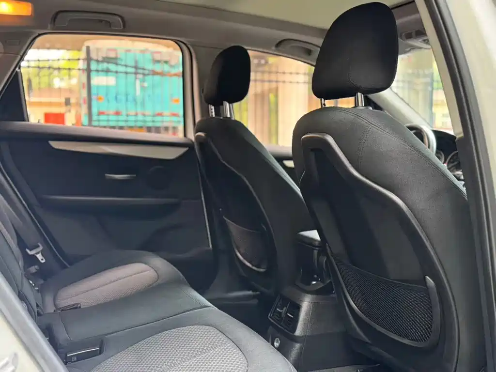 BMW 2 SERIES STATION WAGON