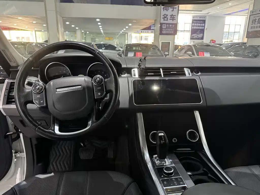 Land Rover Sport — миниатюра 9