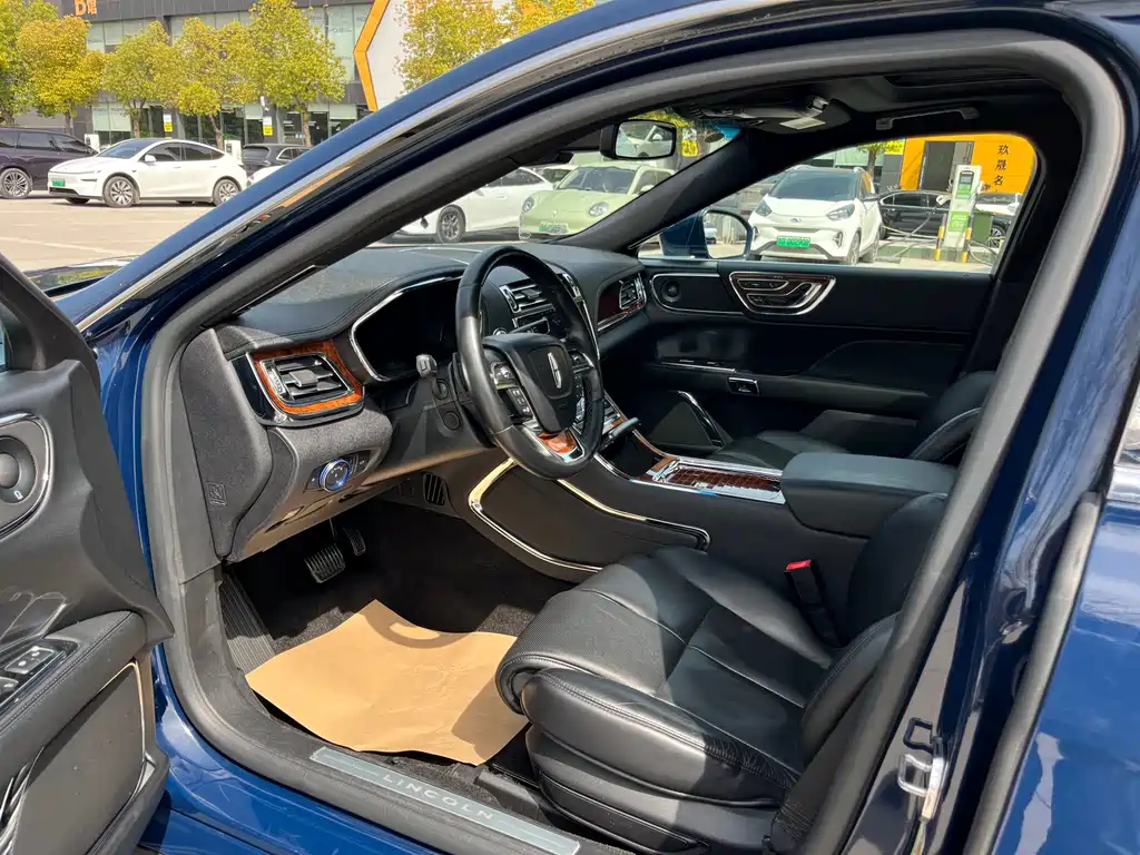 Lincoln Continental 2019 2.0T VI
