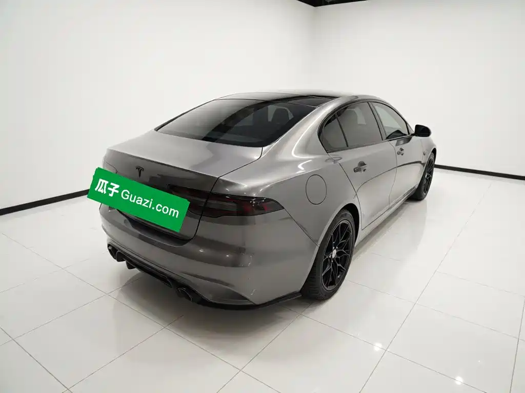 Jaguar XEL — миниатюра 4