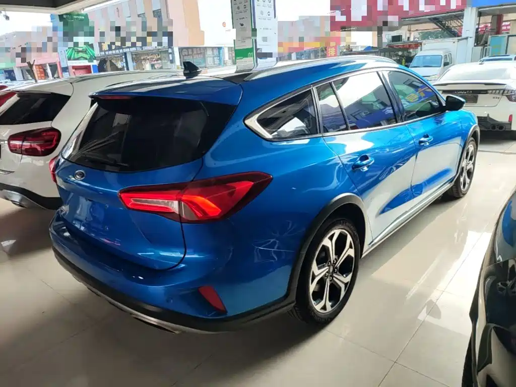 Ford Focus — миниатюра 7