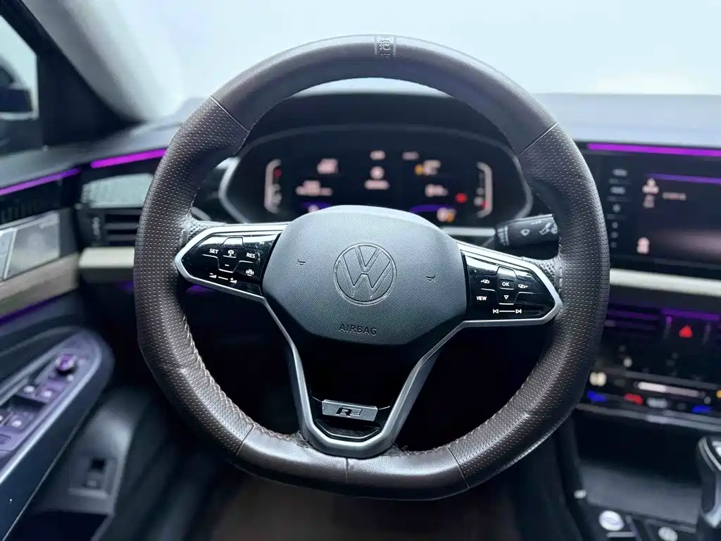 Volkswagen Passat — миниатюра 11