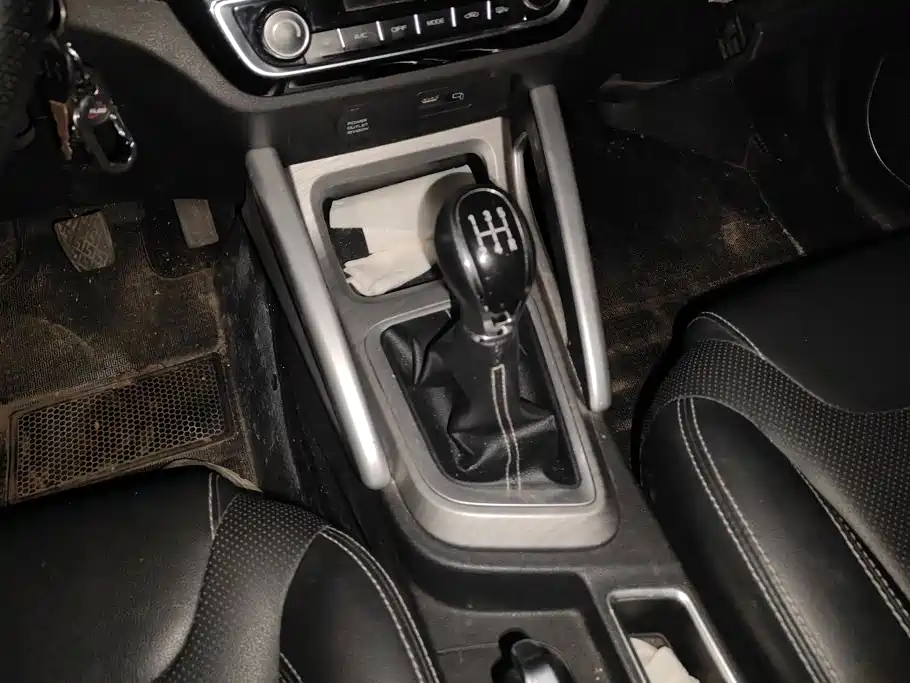 Geely Vision X3 — миниатюра 16