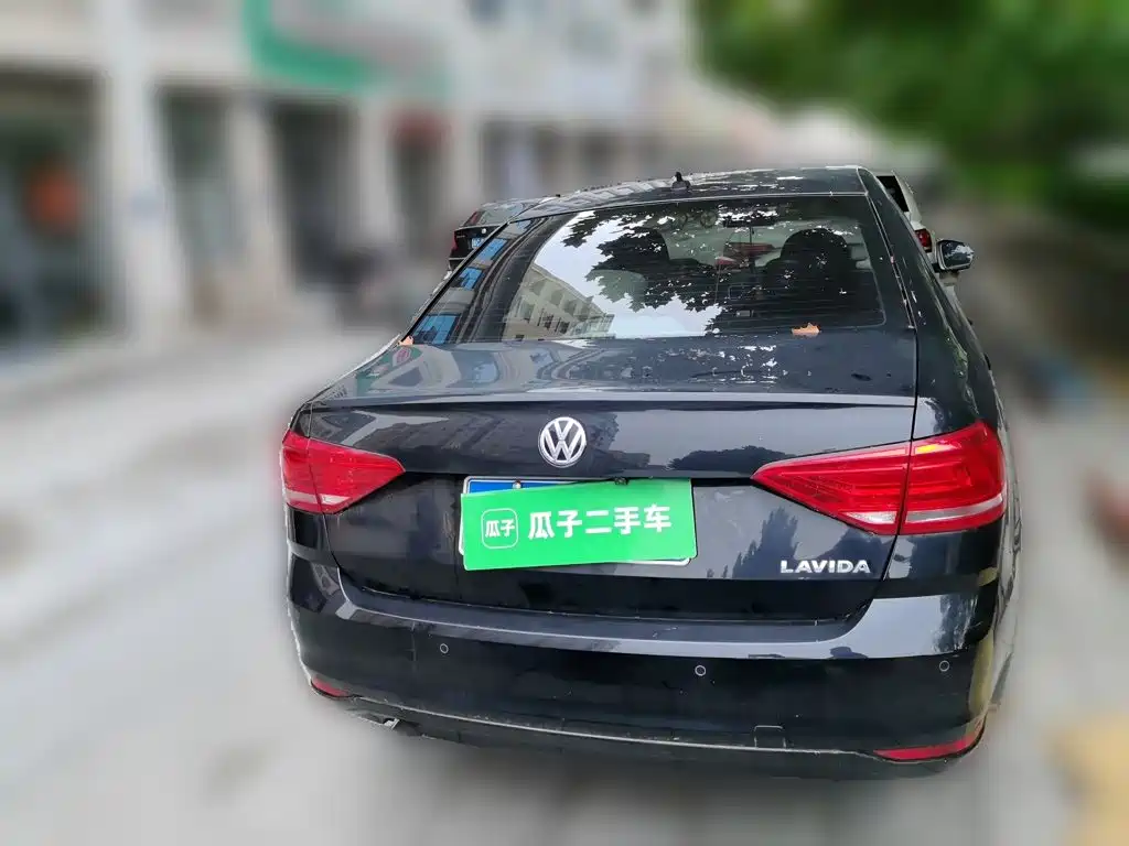 Volkswagen Lavida — миниатюра 3