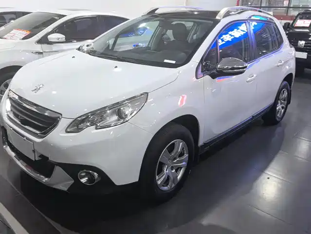 PEUGEOT 2008 2017