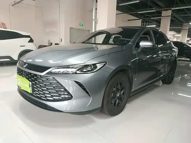 2025 BYD Qin