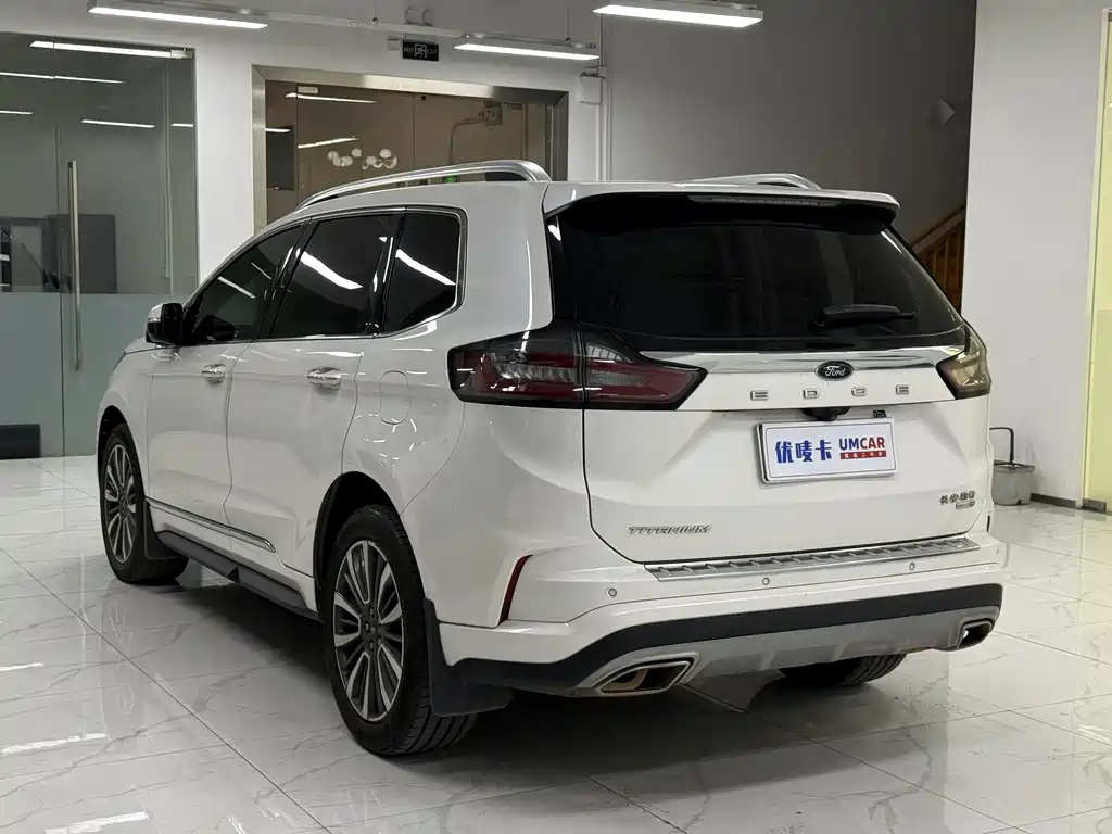 Ford Edge — миниатюра 4