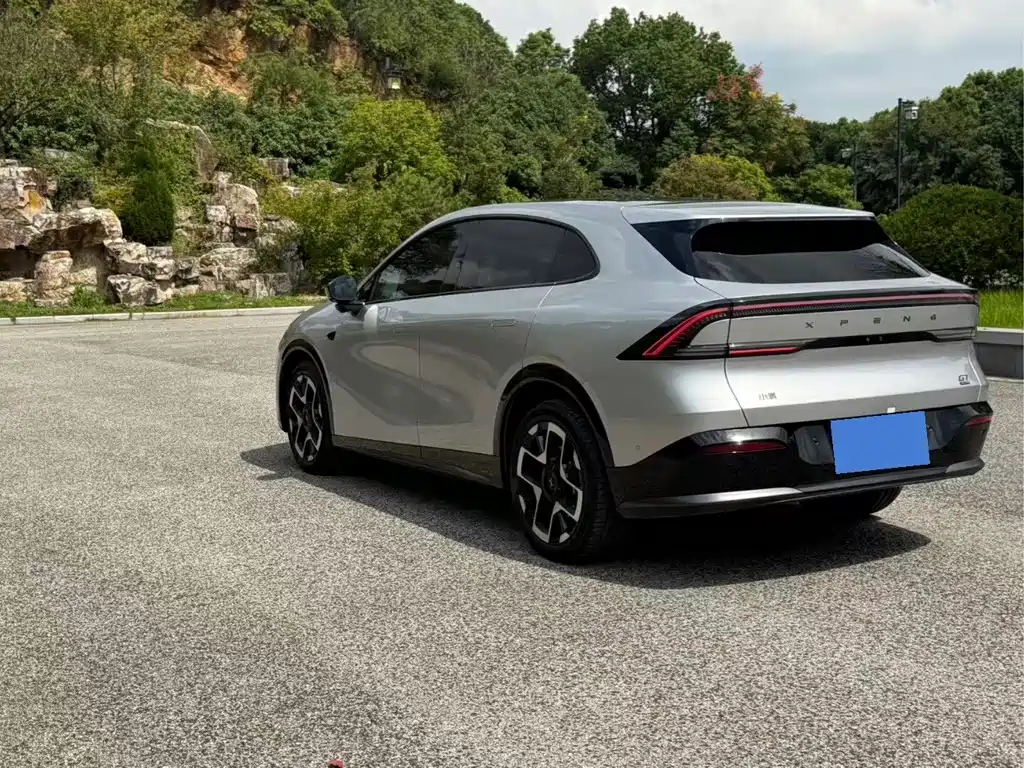 XPeng G7 — миниатюра 6