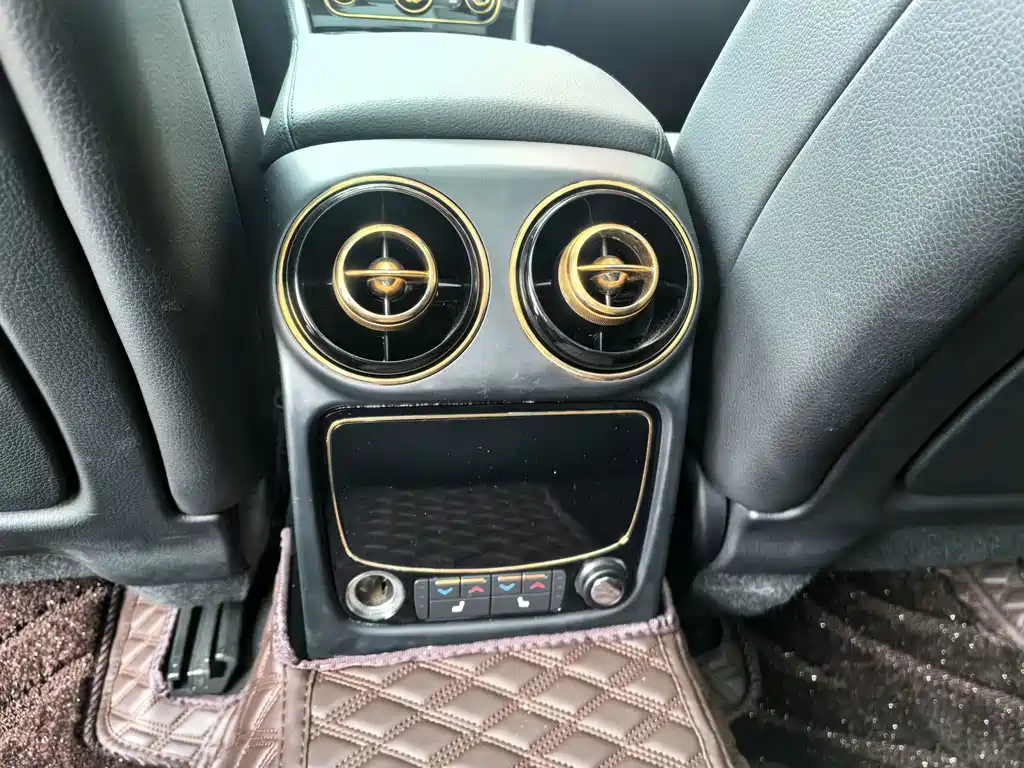 Jaguar XJ — миниатюра 13