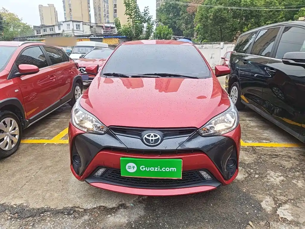 Toyota Yaris L — миниатюра 3
